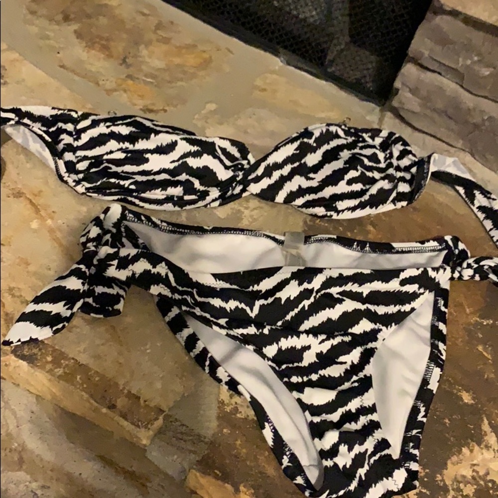 Zebra print Victoria’s Secret bikini